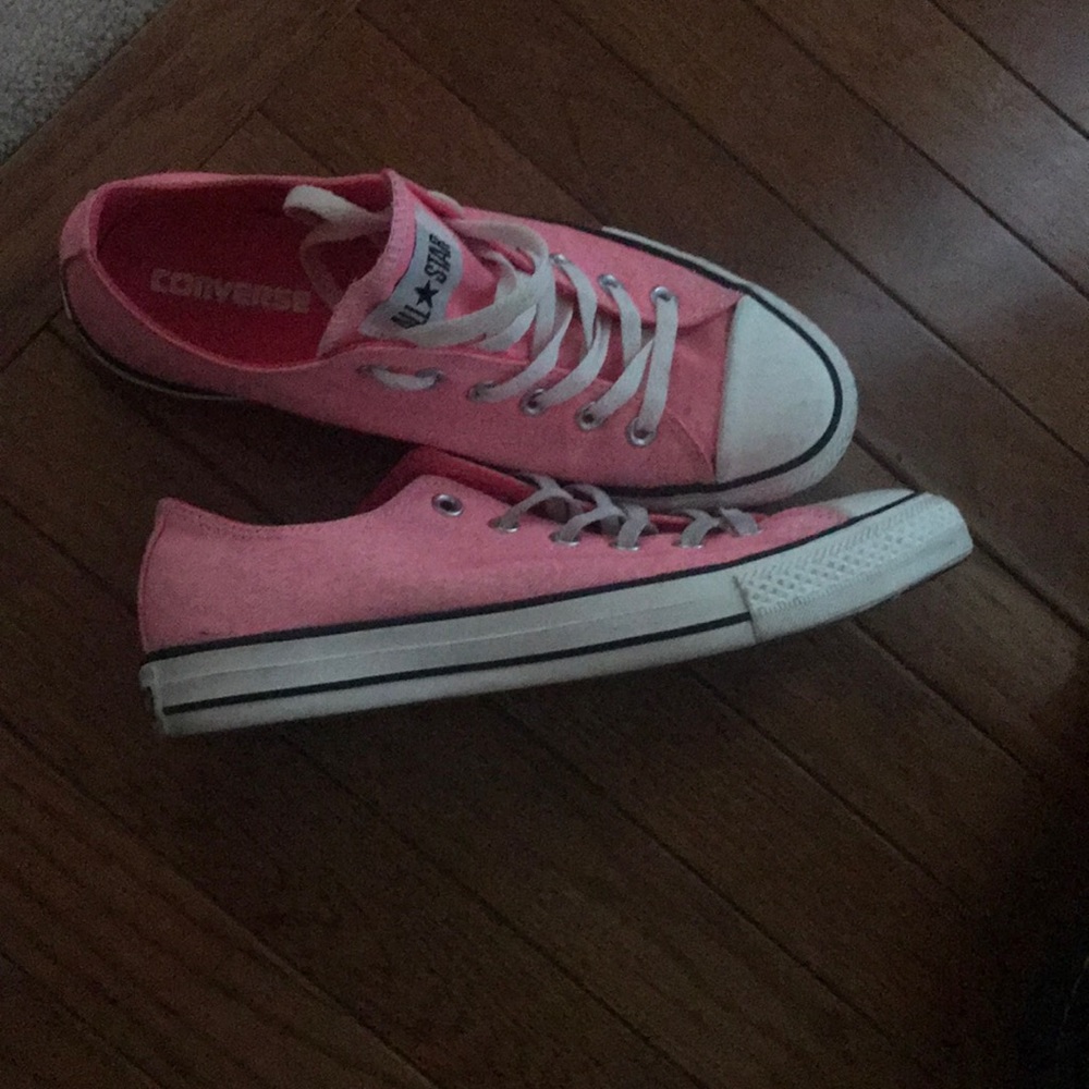 converse women’s size 10